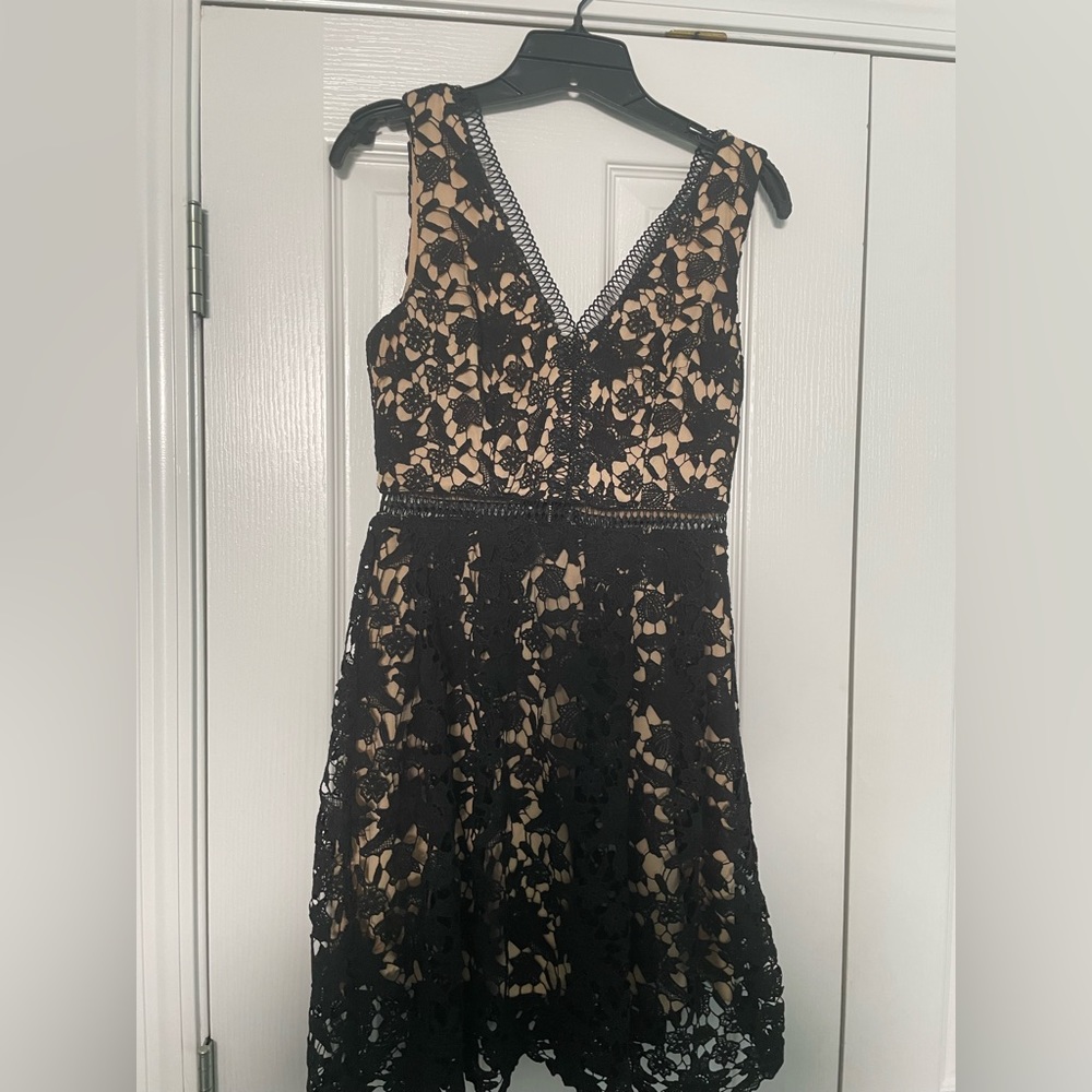 Women’s Lace dress